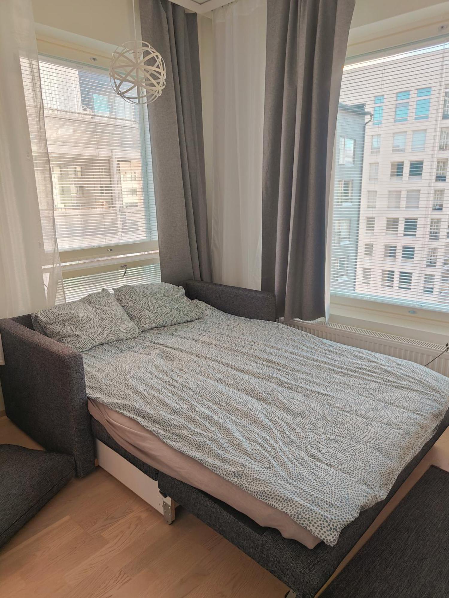Apartment Haermaelaen Kotoisa - Valoisa Yksioe - Free Parking & Wifi
